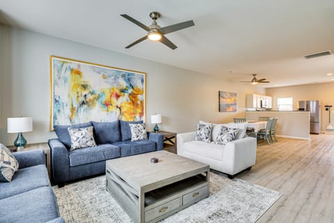 1 Mi to Ocean: Modern Carolina Beach Townhome Apartment in Carolina Beach
