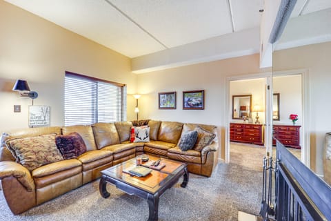 Pool Access! Ski-In/Out Sugar Mtn Gem w/ Views Apartment in Sugar Mountain