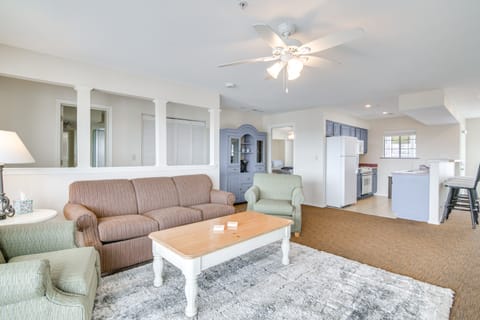 Resort Hot Tub Access! Table Rock Lake Condo Apartment in Table Rock Lake