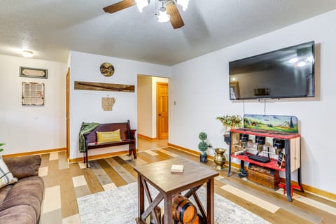 1 Mi to Dtwn Mountain View: Home w/ Deck House in Mountain View