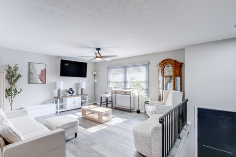 3 Mi to Cuyahoga Valley NP: Fairlawn Family Home! House in Fairlawn