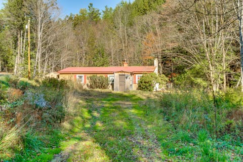 Hike, Ski & Unwind: Cabin w/ Deck in Chester! House in Chester