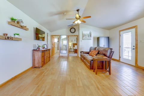 2 Mi to Dinosaur Journey Museum: Mtn-View Haven! House in Fruita