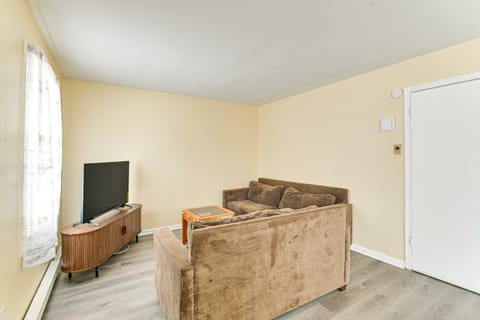 Near Hospitals: Home w/ Yard in Albany! House in Albany