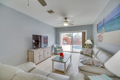 Lanai, Grill & Outdoor Pool: Melbourne Duplex! House in Melbourne