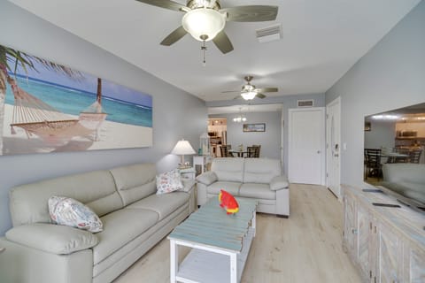 Lanai, Grill & Outdoor Pool: Melbourne Duplex! House in Melbourne