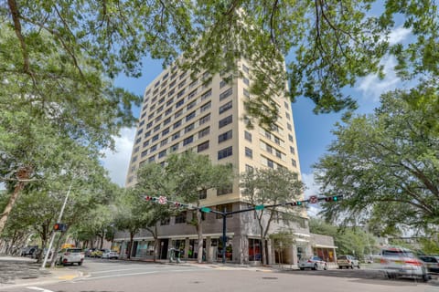 Downtown Studio w/ City Views in Jacksonville! Apartment in Jacksonville
