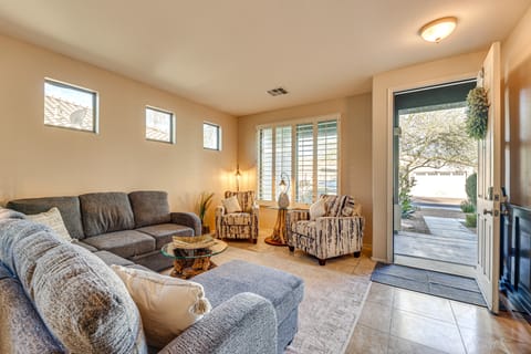 Hot Tub & Heated Pool: Home in Estrella Mtn Ranch House in Goodyear