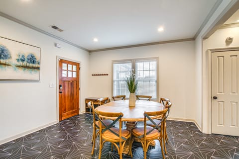 Walk to Eats: Midtown Memphis Home w/ Patio! House in Memphis