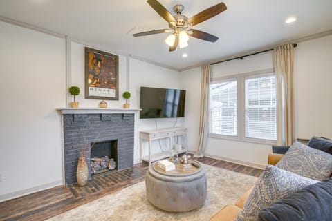 Walk to Eats: Midtown Memphis Home w/ Patio! House in Memphis