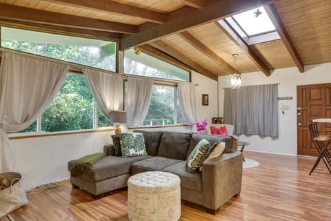 2 Mi to Hawaii Volcanoes Nat'l Park: House w/ Deck House in Volcano