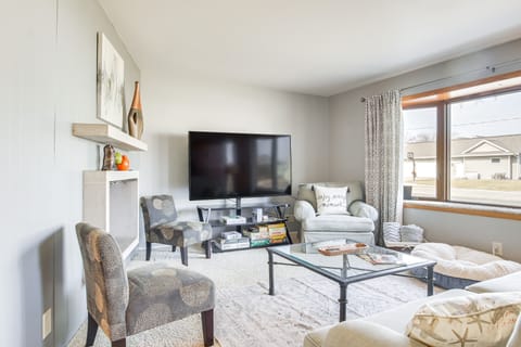 1/2 Mi to Boat Launch: Family Getaway in Menasha! House in Wisconsin