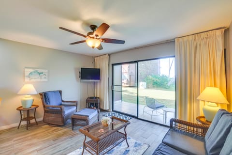 Oceanfront Molokai Shores Condo w/ Pool Access! Apartment in Kaunakakai