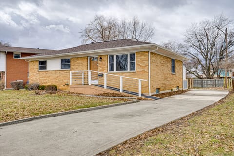 10 Mi to Dtwn: Pet-Friendly Retreat in Columbus House in Ohio