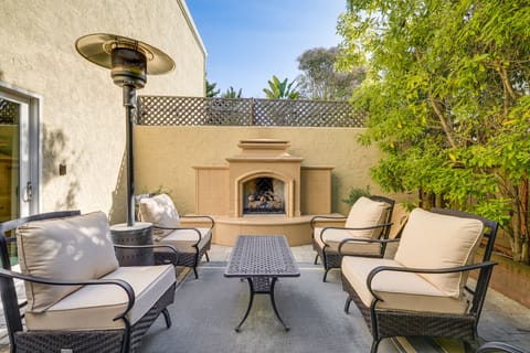 Swim, Golf & Relax: Luxe Townhome in Aptos Apartment in Rio Del Mar