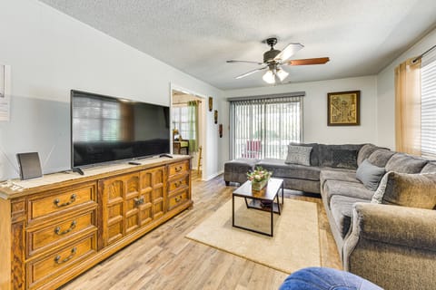 3 Mi to Dtwn Beaufort: Quiet Family Home w/ Yard House in Beaufort