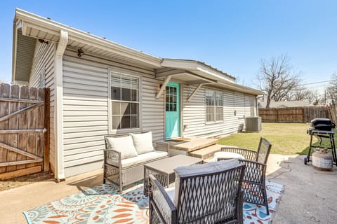 5 Mi to Belton Lake: Home w/ Large Yard! House in Belton