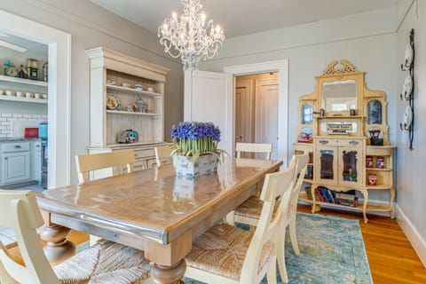 Hill Country Retreat w/ Lake View, Deck & Balcony House in Lake Travis