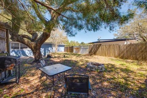 1 Mi to Fishing Pier: Apalachicola Bay Getaway! House in Saint George Island