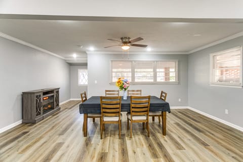 Near Shops & Eats: Home w/ Large Yard in Waycross! House in Waycross