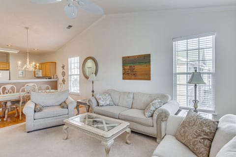 5 Mi to Shore: Condo w/ Patio in Sunset Beach! Apartment in Sunset Beach