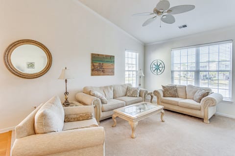 5 Mi to Shore: Condo w/ Patio in Sunset Beach! Apartment in Sunset Beach