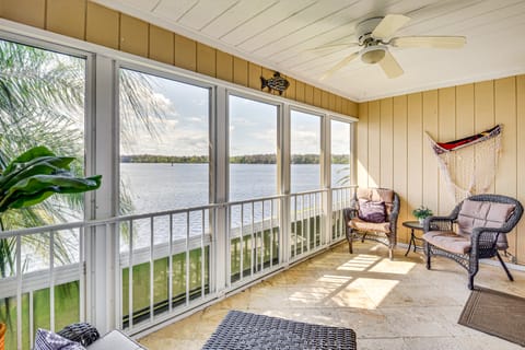 Condo on St Johns River w/ Boat Dock Access! Apartment in Florida
