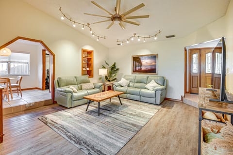 Private Outdoor Oasis: Luxe Palm Coast Retreat House in Palm Coast