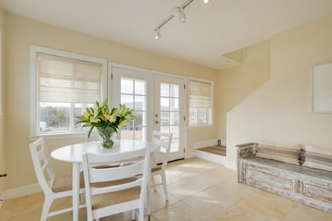 Near Hiking: Dog-Friendly Studio in Los Cerrillos Apartment in New Mexico