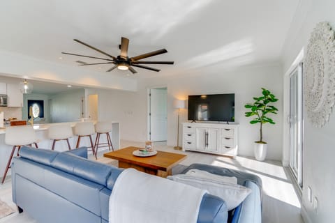 Canal Access! Pet-Friendly Cape Coral Group Escape House in Cape Coral