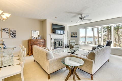 Boat, Golf & Swim: Keowee Key Condo w/ Lake Views Apartment in Lake Keowee