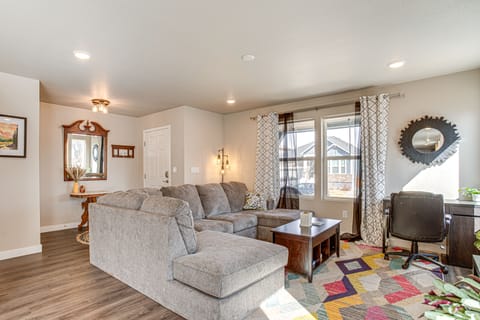 Beautiful Home w/ Bonus Room & Prime Location! House in Brighton