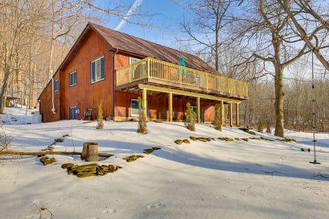 5 Mi to Slopes! Group Ski House w/ Game Room House in Finger Lakes