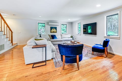 8 Mi to Tanglewood & Butternut Ski: Spacious Home! House in West Stockbridge