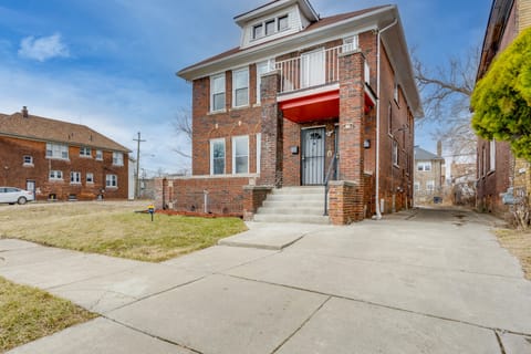 Pet-Friendly Detroit Apt Near Motown & DIA Apartment in Detroit