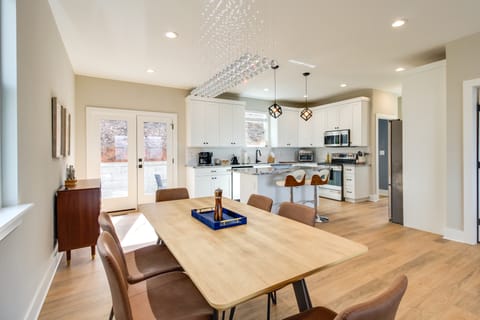 Serene Family Home w/ Patio Near Chattanooga! House in Rossville