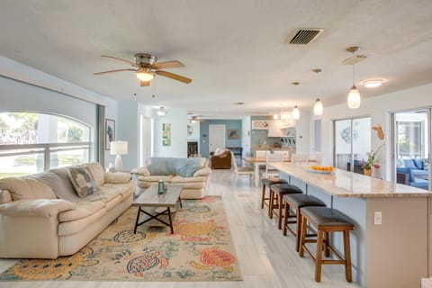 2 Mi to Beach: Canal-Front Home in Cape Coral! House in Cape Coral