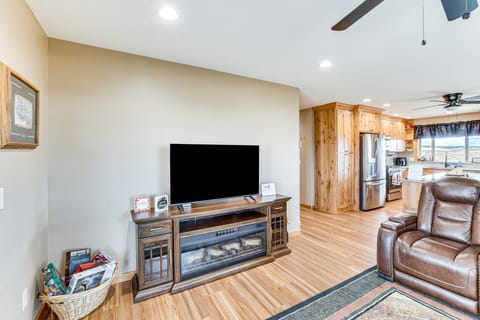 Wraparound Deck: Newly Built Home in Grangeville! House in Nez Perce