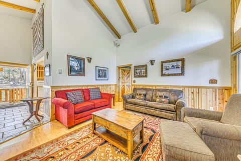 2 Mi to Dtwn: Cloudcroft Home w/ Furnished Deck House in Cloudcroft