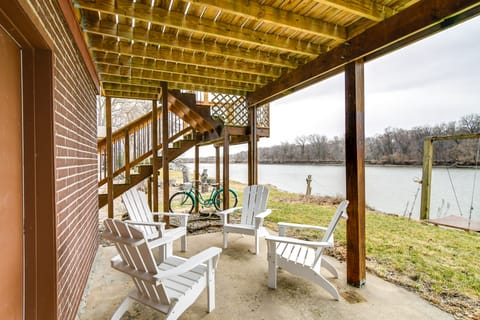 Riverfront Cabin Near Dtwn Pella w/ Game Room! House in Iowa