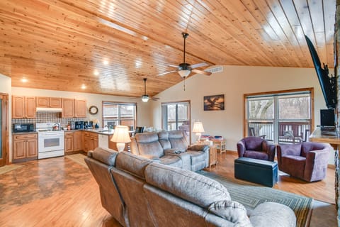 6 Mi to Dtwn Pella: Riverfront Cabin w/ Game Room! House in Iowa