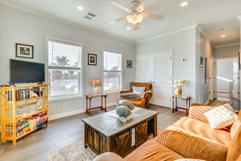 1 Mi to Beach Access: Home w/ Porch in Fort Myers! House in Iona