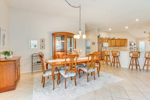 2 Mi to Lake Sumter Landing: Spacious Golf Retreat House in The Villages