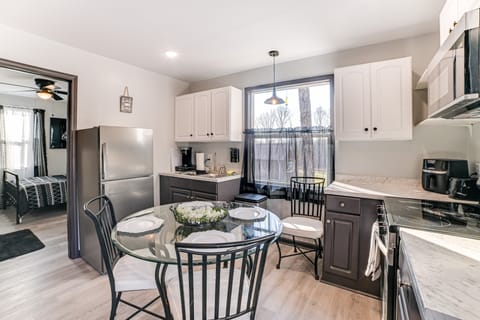 Kentucky Lake Retreat 4 Mi to Shore: Boat & Fish! Apartment in Tennessee