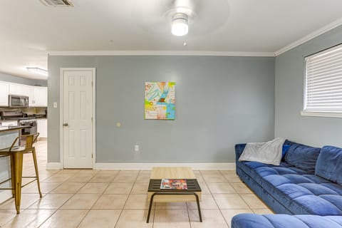 Fenced Backyard: Spacious New Orleans Home! House in Viavant-Venetian Isles