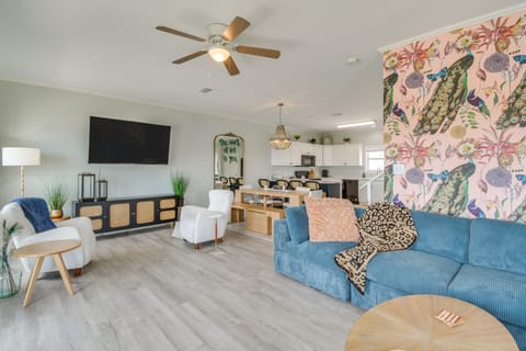 2 Blocks to Beach: Gulf Shores Getaway w/ Dock! Apartment in West Beach