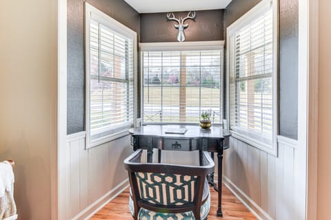 Bike, Hike & Unwind at Doodle Trailside Retreat House in Pickens County