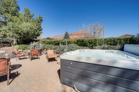 Stunning Sedona Views: Spa, Firepit & Stargazing House in Sedona