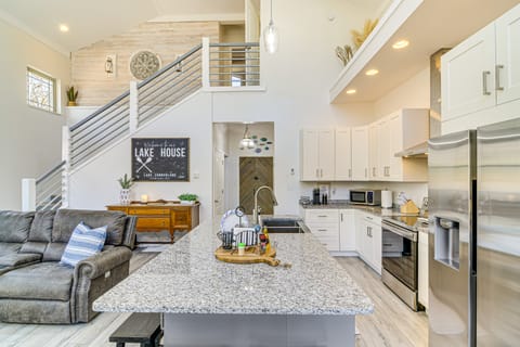 Cumberland Lake Retreat: Furnished Deck & Grill! House in Lake Cumberland