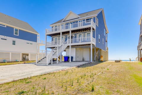 Hot Tub & Decks: North Topsail Beach Home House in North Topsail Beach